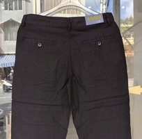 Quần dài linen đũi với chất vải cotton thoáng mát phù hợp đi biển hay đi du lịch