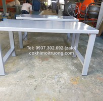 8 Bàn nguội cơ khí mặt gỗ kết hợp bảng treo, bàn thao tác cơ khí