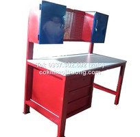 1 Bàn nguội cơ khí mặt gỗ kết hợp bảng treo, bàn thao tác cơ khí