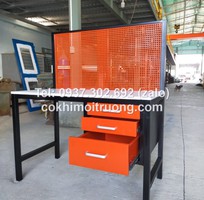 3 Bàn nguội cơ khí mặt gỗ kết hợp bảng treo, bàn thao tác cơ khí