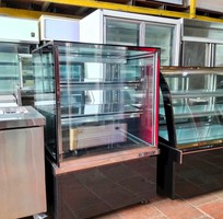 Tủ trưng bày bánh kem bánh gato kính vuông hiệu berjaya 1M5 sản xuất malaysia