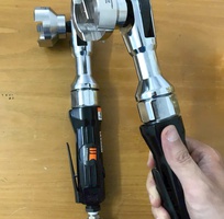 Dụng cụ mở nắp thùng phuy bằng khí nén- tiết kiệm chi phí, tăng năng suất lao động Dụng cụ mở nắp thùng phuy bằng khí nén- tiết kiệm chi phí, tăng năng suất lao động