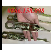 2 Ưu Điểm Nổi Bật Của Khóa Nắp Thùng Xe Tải