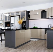 2 Tủ Bếp Gỗ Công Nghiệp Phủ Acrylic Hiện Đại Tiện Nghi