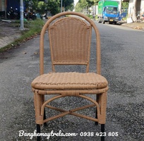4 Ghế mây đan nhựa chân sắt