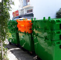 2 Giữ môi trường xanh sạch với xe gom rác 660 lít chất lượng cao