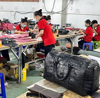 XƯỞNG ĐỒ DA QUANG TRUNG   xưởng chuyên sản xuất đồ da cao cấp, giá vốn thấp nhập sỉ từ 3 triệu đồng