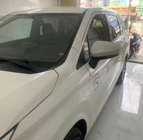 4 Cho thuê xác xe Avanza 7 chỗ biển vàng chạy dịch vụ