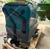 1 Máy chà sàn ngồi lái Kumisai KMS D7 giá rẻ