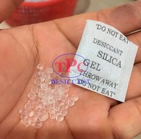 Gói hút ẩm Silicagel   Giải pháp bảo quản quần áo hiệu quả trong mùa ẩm Gói hút ẩm Silicagel   Giải pháp bảo quản quần áo hiệu quả trong mùa ẩm