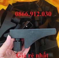 2 Ứng dụng của chân tăng đưa bàn gỗ công nghiệp trong nội thất hiện đại 2 Ứng dụng của chân tăng đưa bàn gỗ công nghiệp trong nội thất hiện đại