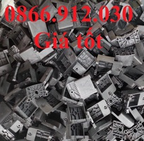 8 Ứng dụng của chân tăng đưa bàn gỗ công nghiệp trong nội thất hiện đại 8 Ứng dụng của chân tăng đưa bàn gỗ công nghiệp trong nội thất hiện đại