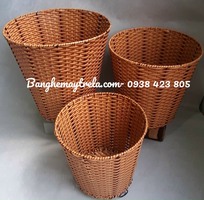 2 Thùng đựng đồ khung sắt đan nhựa giả mây 2 Thùng đựng đồ khung sắt đan nhựa giả mây
