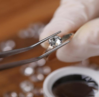 Dịch Vụ Nhận Định Đá Quý Trong Kinh Doanh Giá Rẻ: Tối Ưu Hóa Quy Trình Kinh Doanh Và Tăng Trưởng Bền