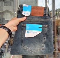 4 Cách phối áo với quần jean ống suông nam Jacobs Cole