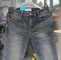 Cách phối áo với quần jean ống suông nam Jacobs Cole