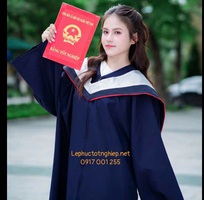 2 Aó cử nhân quốc tế tốt nghiệp