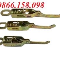 4 Công dụng thực tế của khóa tôm gạt lò xo trong các ứng dụng vận tải