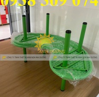 2 Bàn nhựa vòng cung nhập khẩu, bàn bán nguyệt mầm non