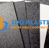 Lợi Ích Khi Sử Dụng Tấm PE Hai Mặt Nhám