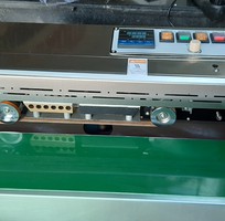 Máy hàn miệng túi liên tục có thổi khí nito, máy hàn túi snack, túi bánh kẹo liên tục