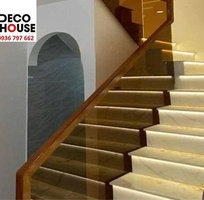 Vách kính màu trà: Lựa chọn mới cho văn phòng hiện đại