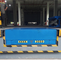 2 Sàn Nâng Dock Leveler - Sàn Nâng Hạ Tự Động