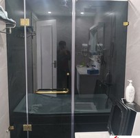 Kính cường lực màu xám khói   xu hướng sang trọng trong thiết kế nhà ở