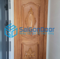2 Cửa gỗ tự nhiên