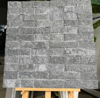 1 Đá Bóc Đen Ốp Cột   Giải Pháp Tăng Độ Bền Và Tính Thẩm Mỹ