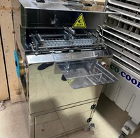 Máy buộc đầu túi bánh sanwich, máy buộc túi bánh mì ngọt, máy buộc đầu túi bán tự động