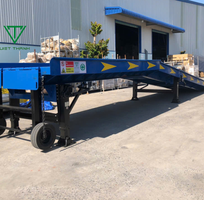 2 Cầu Nâng Hàng Cho Xe nâng