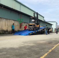 Cầu Bốc Dỡ Container