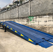 3 Cầu Bốc Dỡ Container