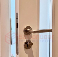 2 Cửa gỗ công nghiệp MDF