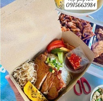 1 Hộp giấy kraft đựng đồ ăn