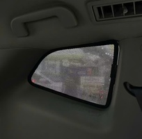 2 Cần bán rèm che nắng xe limo green