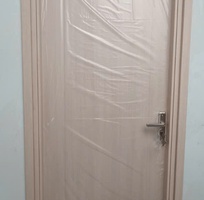 2 Cửa nhựa composite