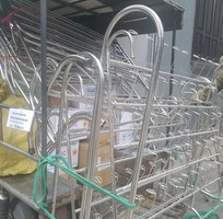 1 Giá để giày dép inox.úp cốc inox, giá dép, giá khăn, giá để giày dép, 0945802244