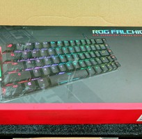 3 Bàn phím cơ Asus Rog Falchion Ace