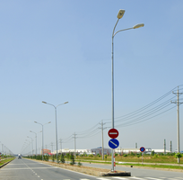 Cột đèn cao áp cần đôi vuông góc PN06 chiếu sáng đô thị