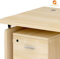 1 Bàn Giám Đốc Gỗ Công Nghiệp MDF Kèm Tab Di Động Đa Năng