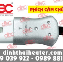 1 Phích cắm hàng có sẵn