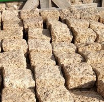 Đá cubic lát sân: Sự lựa chọn của không gian sang trọng