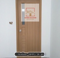 1 Cửa nhựa composite giá rẻ Huỳnh Gia
