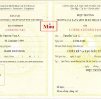 1 Tuyển sinh khóa học thiết kế tạo mẫu tóc