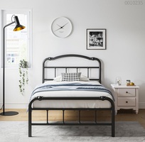 2 Phòng ngủ nhỏ dưới 10m2 chọn kích thước giường sắt nào để không bí chật