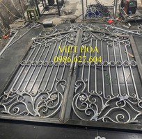 Cần tìm cổng sắt mỹ thuật đẹp, bền, cao cấp