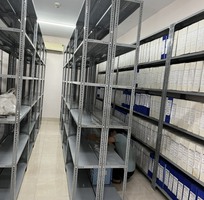 1 Kệ sắt v lỗ