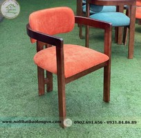 Ghế Curved khung gỗ ash bọc nệm